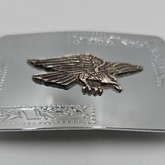 Majestic Flying Eagle on Vintage Two Tone Western‎ Belt Buckle - Picture 2 of 6